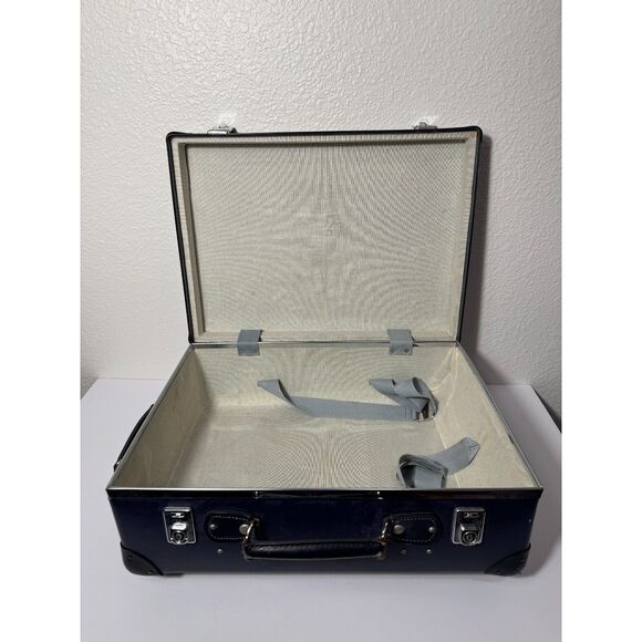 Globe-Trotter Vintage Suitcase Carry-on Navy Blue 2-Wheel Hard Case Luggage - Picture 6 of 11